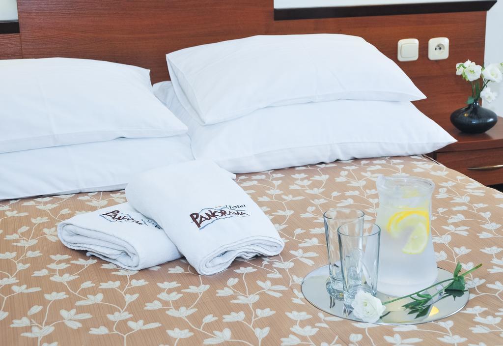 Hotel Panorama Ostrowiec Świętokrzyski Esterno foto