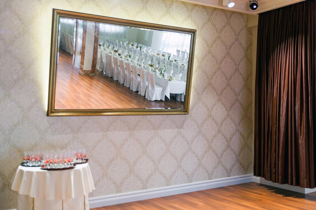 Hotel Panorama Ostrowiec Świętokrzyski Esterno foto