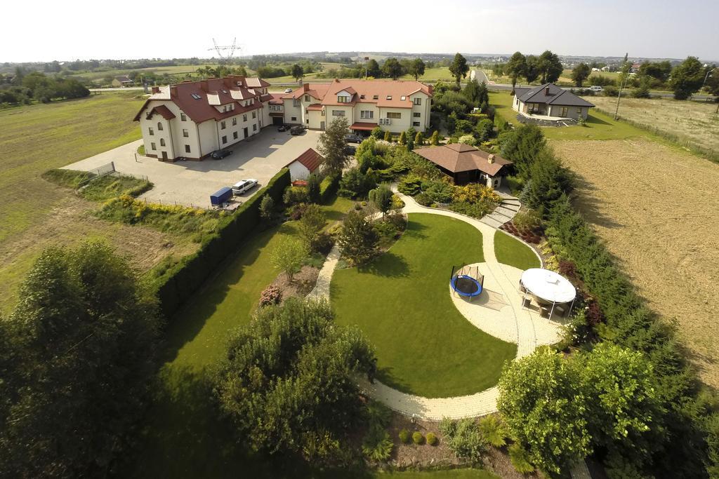 Hotel Panorama Ostrowiec Świętokrzyski Esterno foto
