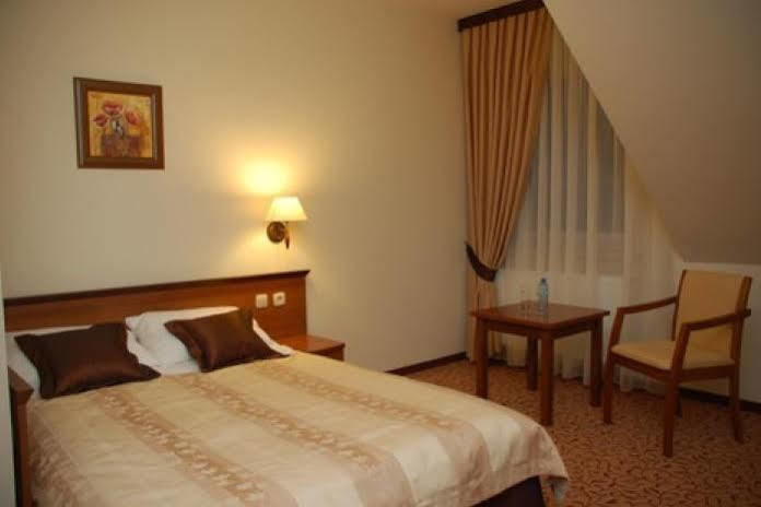 Hotel Panorama Ostrowiec Świętokrzyski Esterno foto